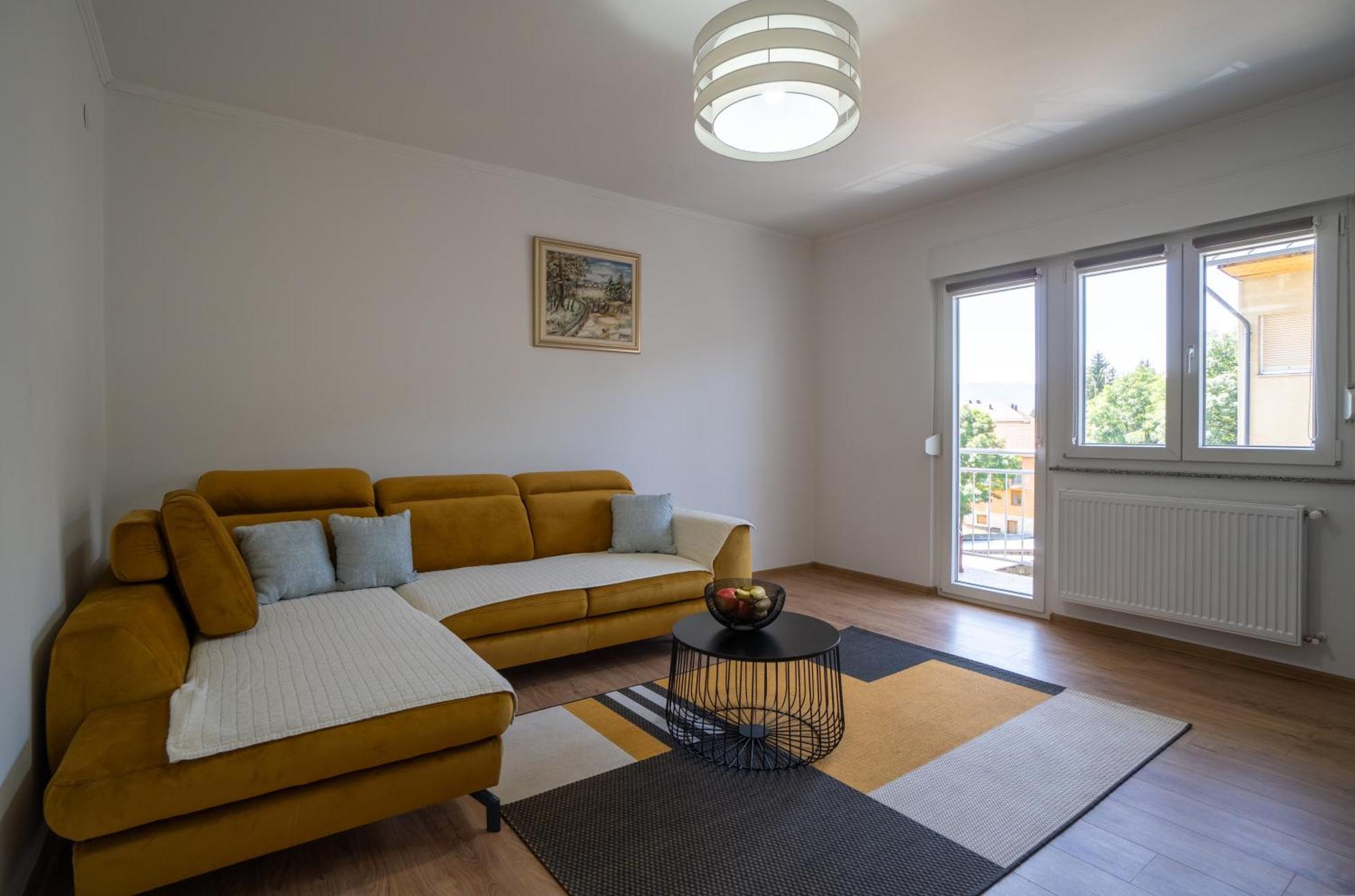 Gospić Apartman Josip מראה חיצוני תמונה